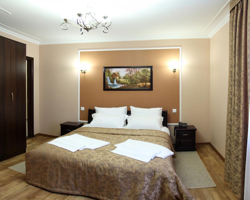 Sobkoff Hotel Khmelnytskyi Room photo