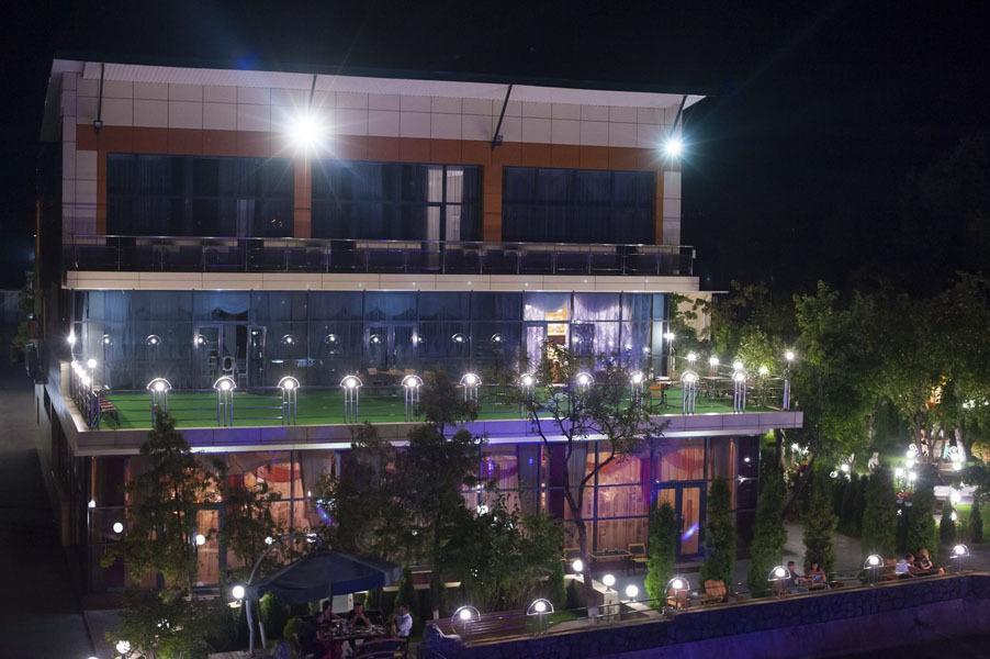 Sobkoff Hotel Khmelnytskyi Exterior photo